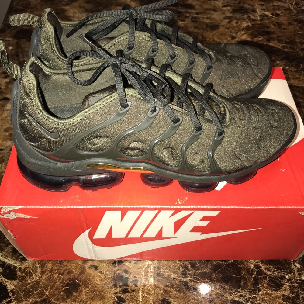 Olive green vapormax